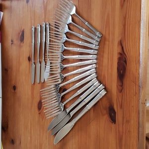 18 pcs Oxford hall Bamboo  forks,  knife, butter spread flatware silver